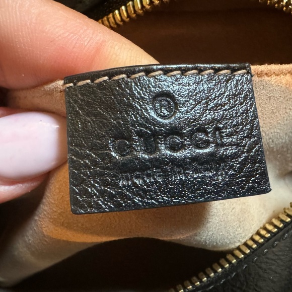 Sold xxx Gucci Marmont GG Supreme Canvas quilted camera bag - Picture 8 of 9